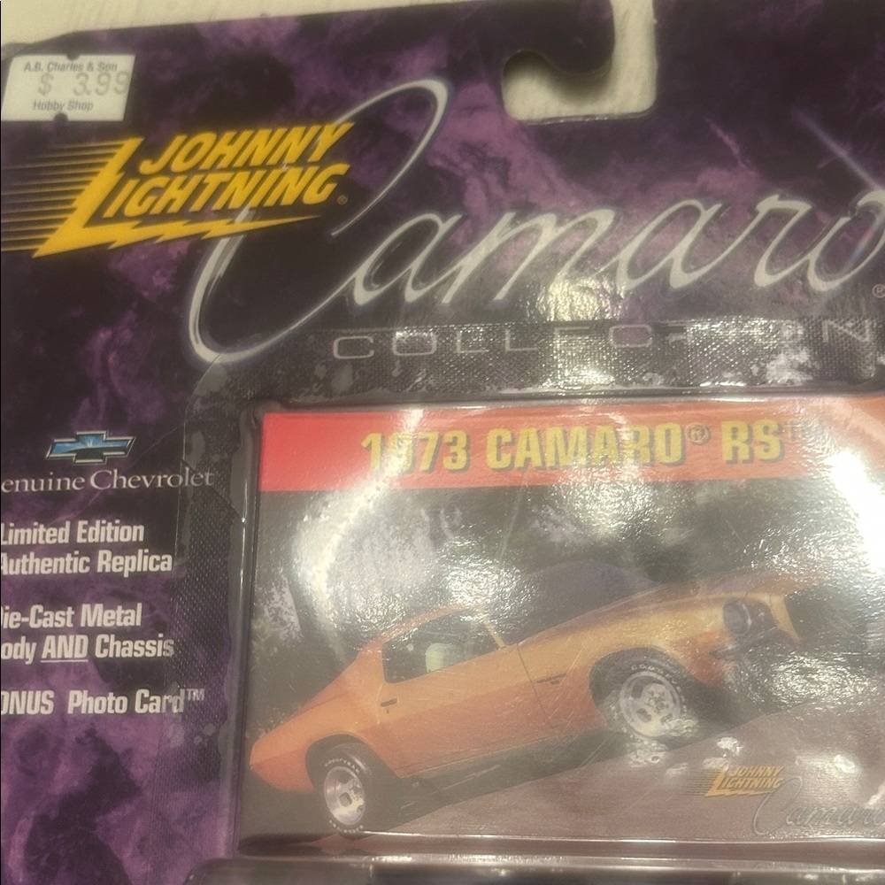 Johnny Lightning White Lightning Camaro Collection 1973 Camaro RS
